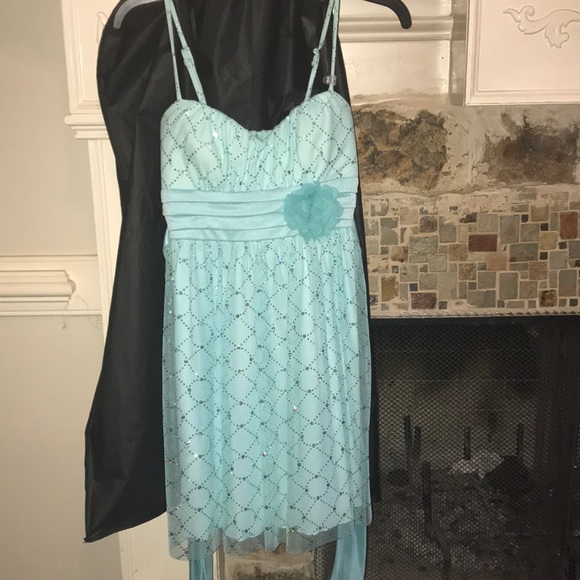 homecoming dress - Picture 3 of 5